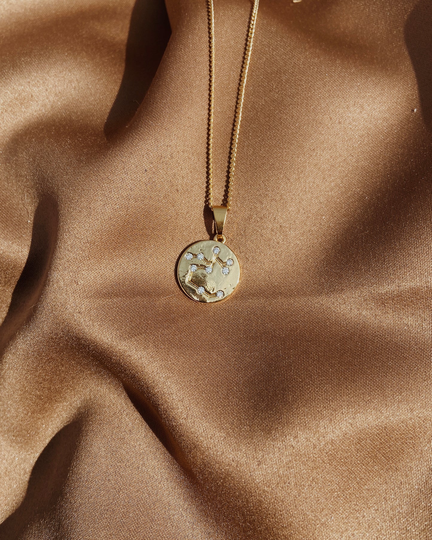 Collar constelación zodiacal